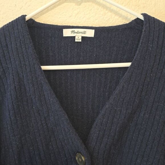 Madewell Cameron Ribbed Cardigan Sweater in Coziest Yarn- Navy Small small - Picture 3 of 10